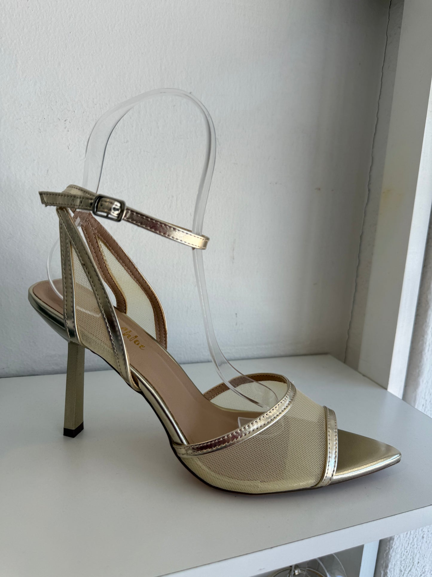 HEELS MESH PUNTA PICO CAPPE ROBBIN DORADO