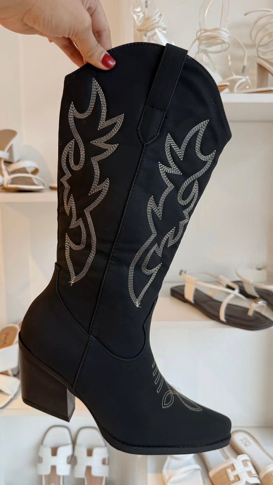 COWBOY BOOTS NEGRO BORDADO BLANCO