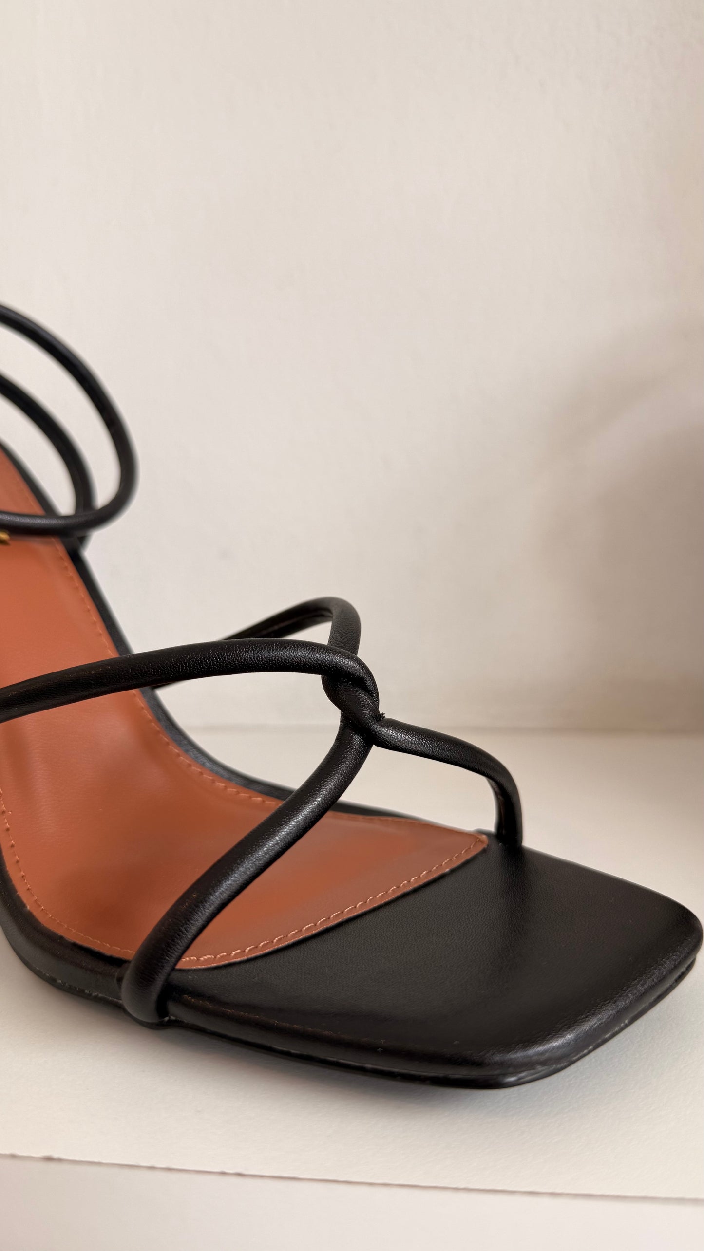 HEELS TACÓN RECTÁNGULAR