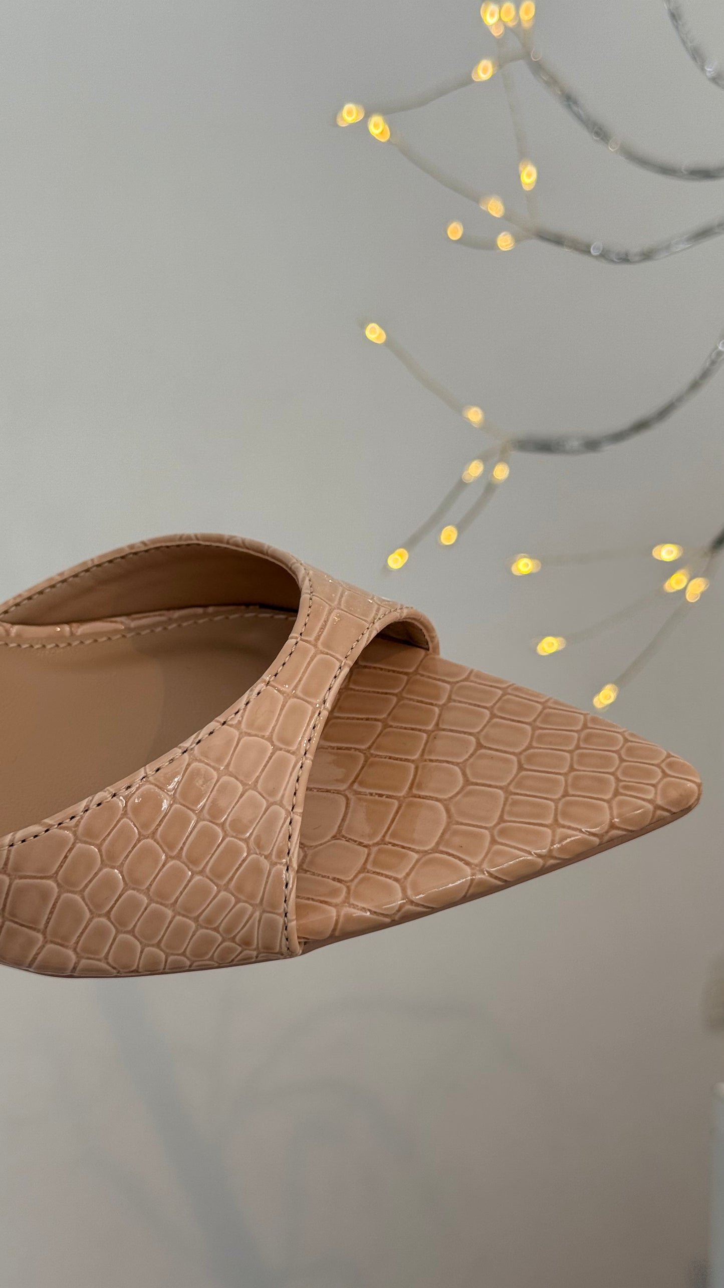 HEELS PUNTA PICO CROCO NUDE