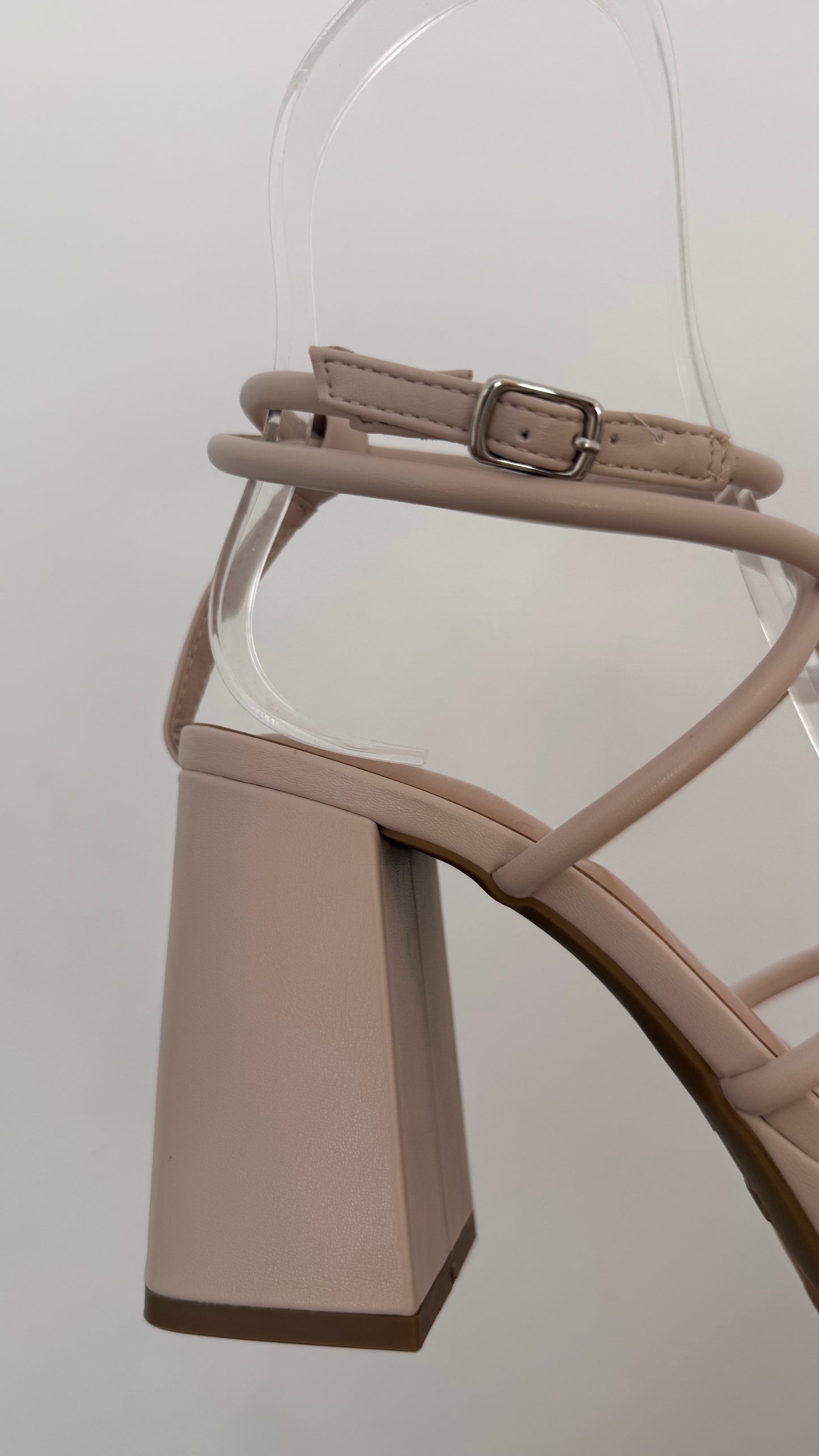 PLATAFORMAS BERNESS NUDE