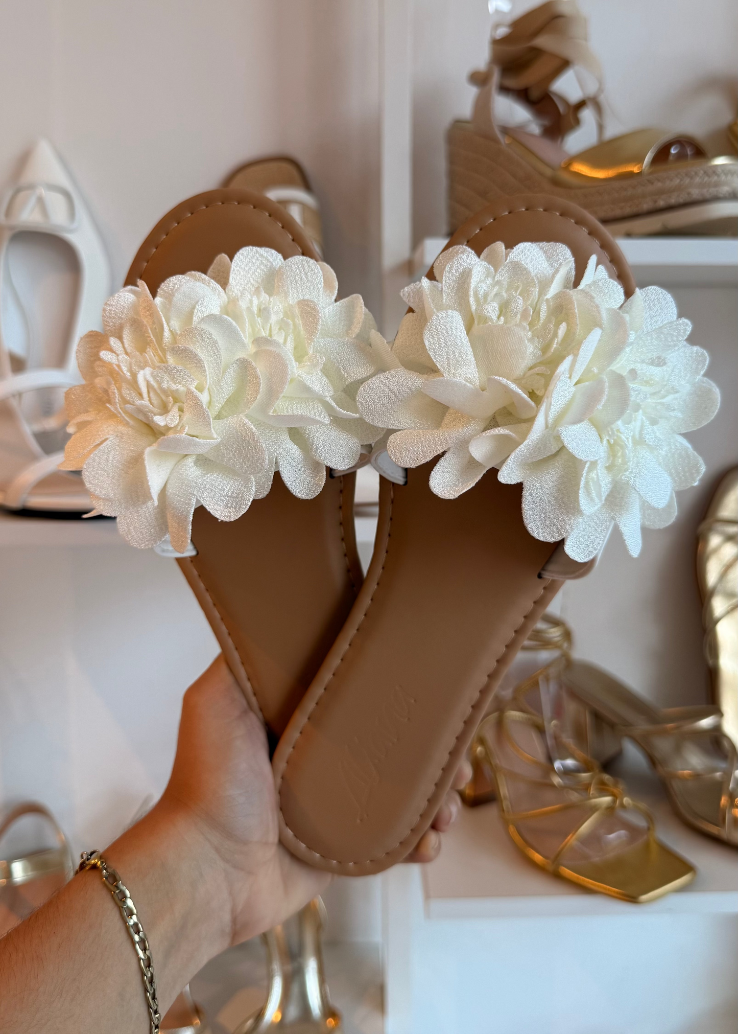 SANDALIAS FLOR BLANCA