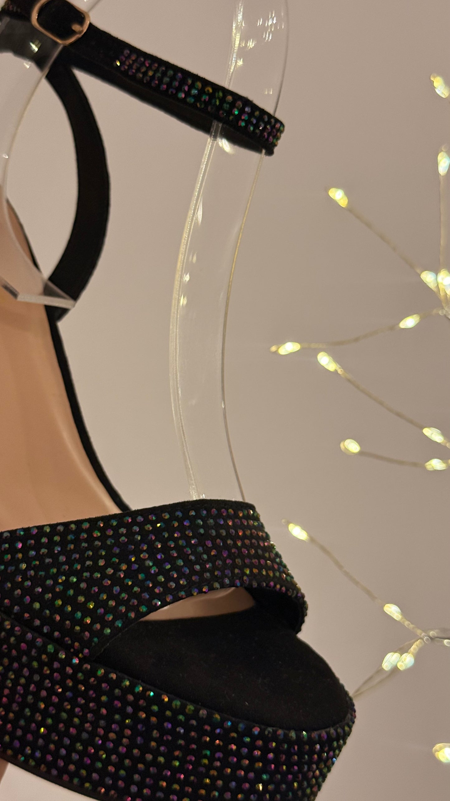 PLATAFORMAS NEGRAS CON BRILLITOS