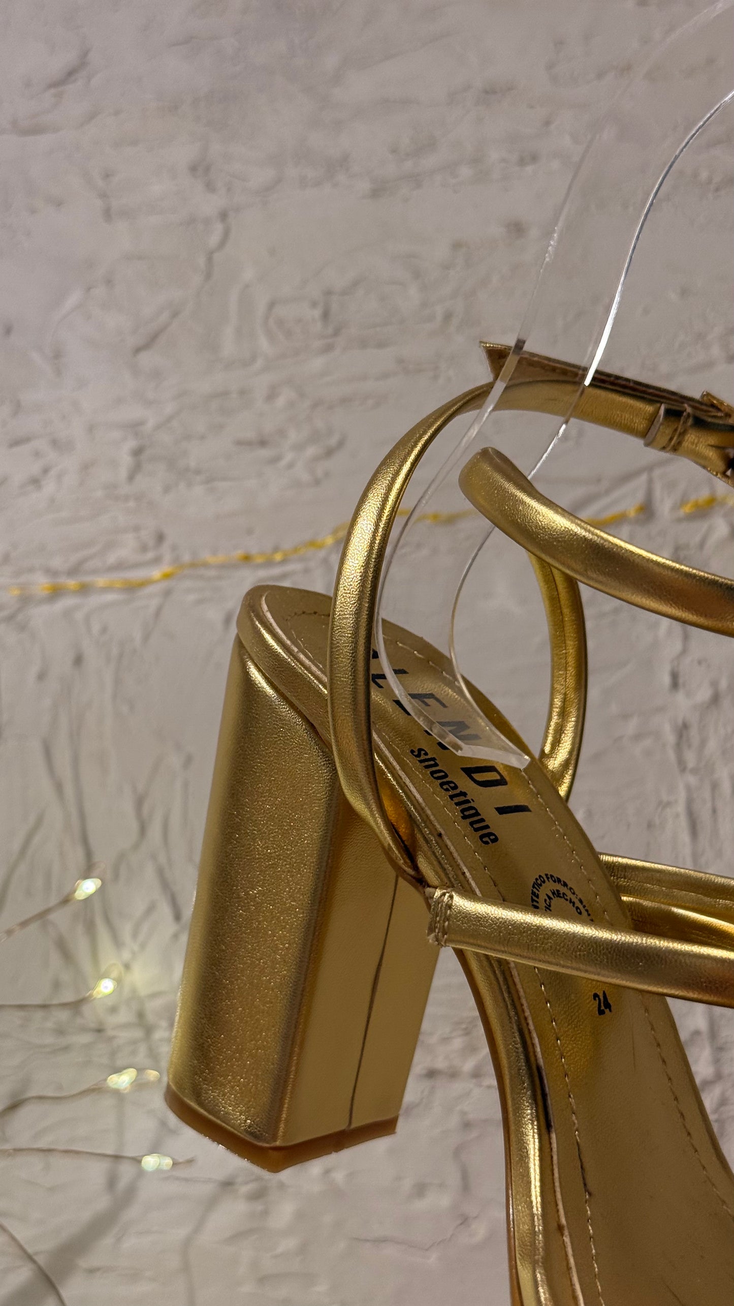 BLOCK HEELS DORADOS MATE GLENDI