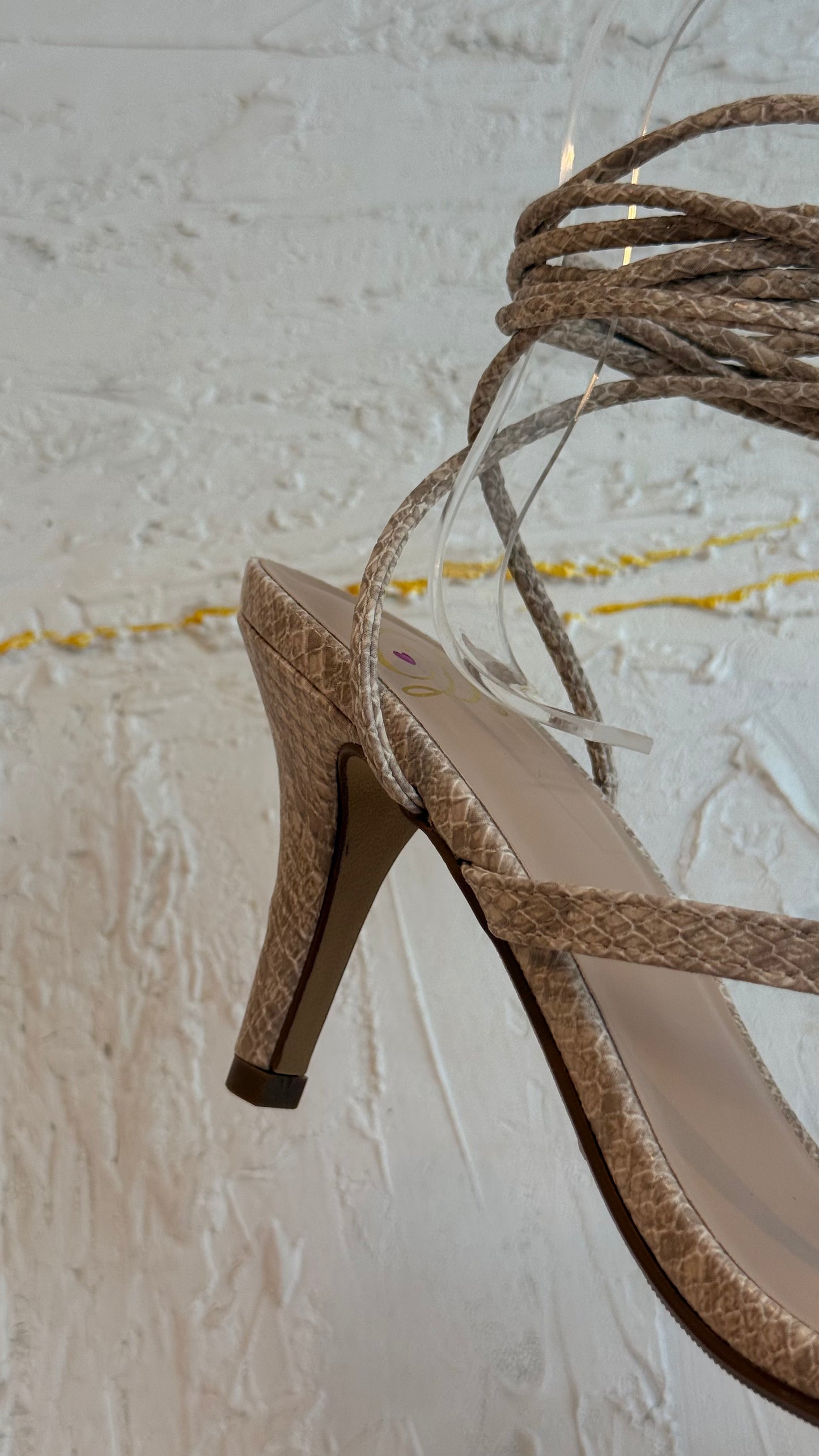 MINI HEELS SNAKE NUDE CON STRAPS