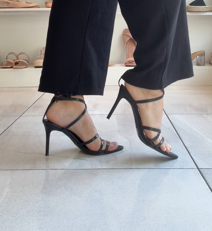 HEELS PUNTA PICO PAMELLA NEGRO OLIVIA