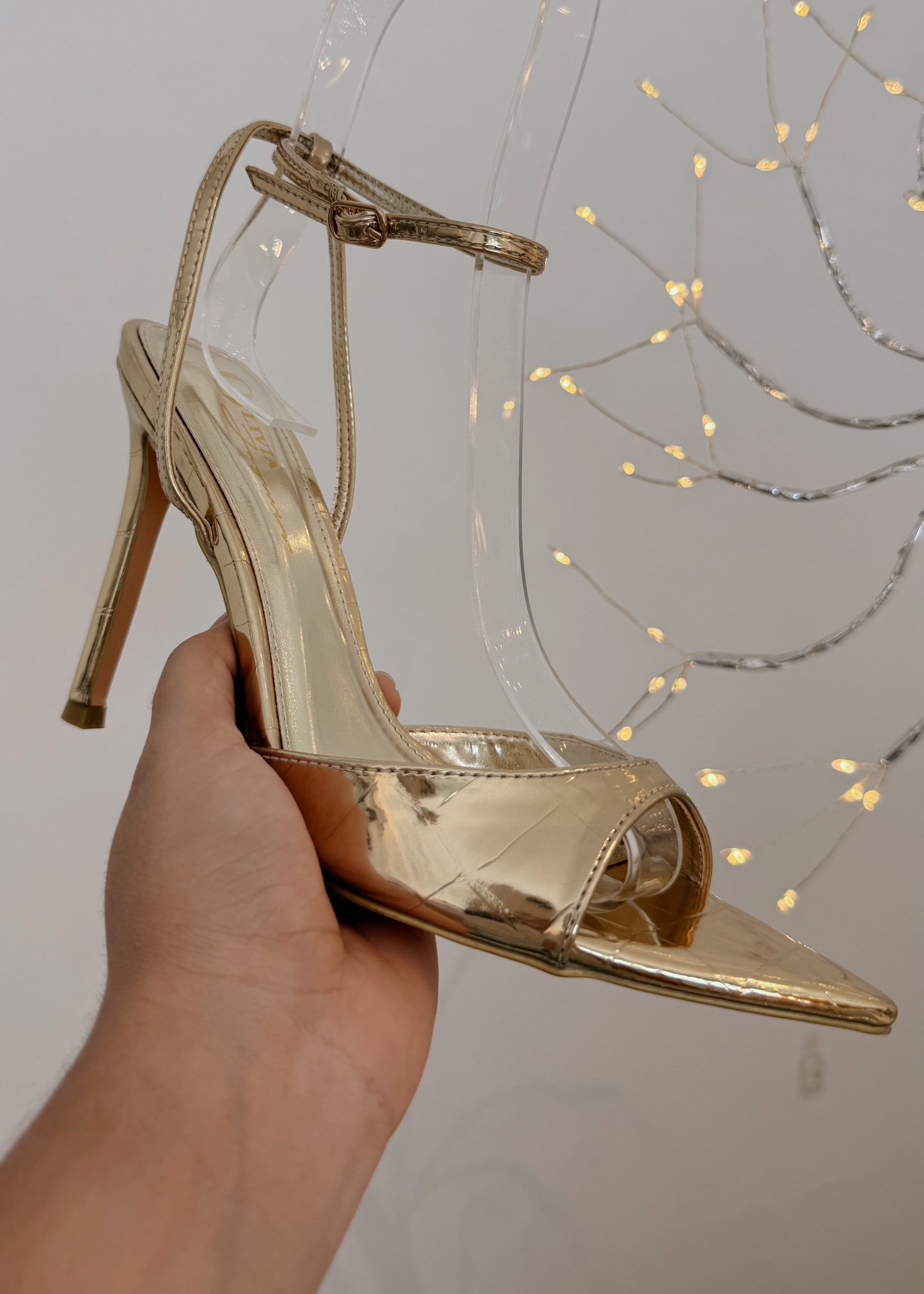 HEELS PUNTA PICO CROCO DORADO