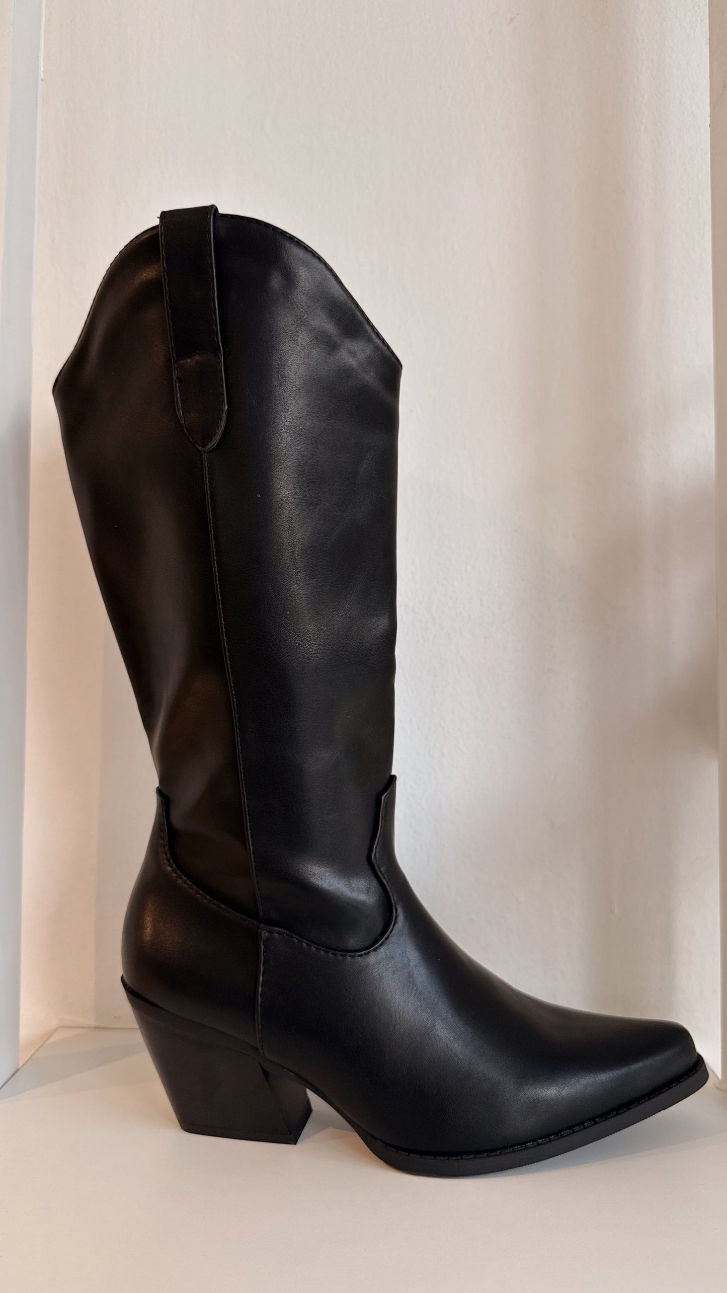 COWBOY BOOTS LISAS FOREVER NEGRAS