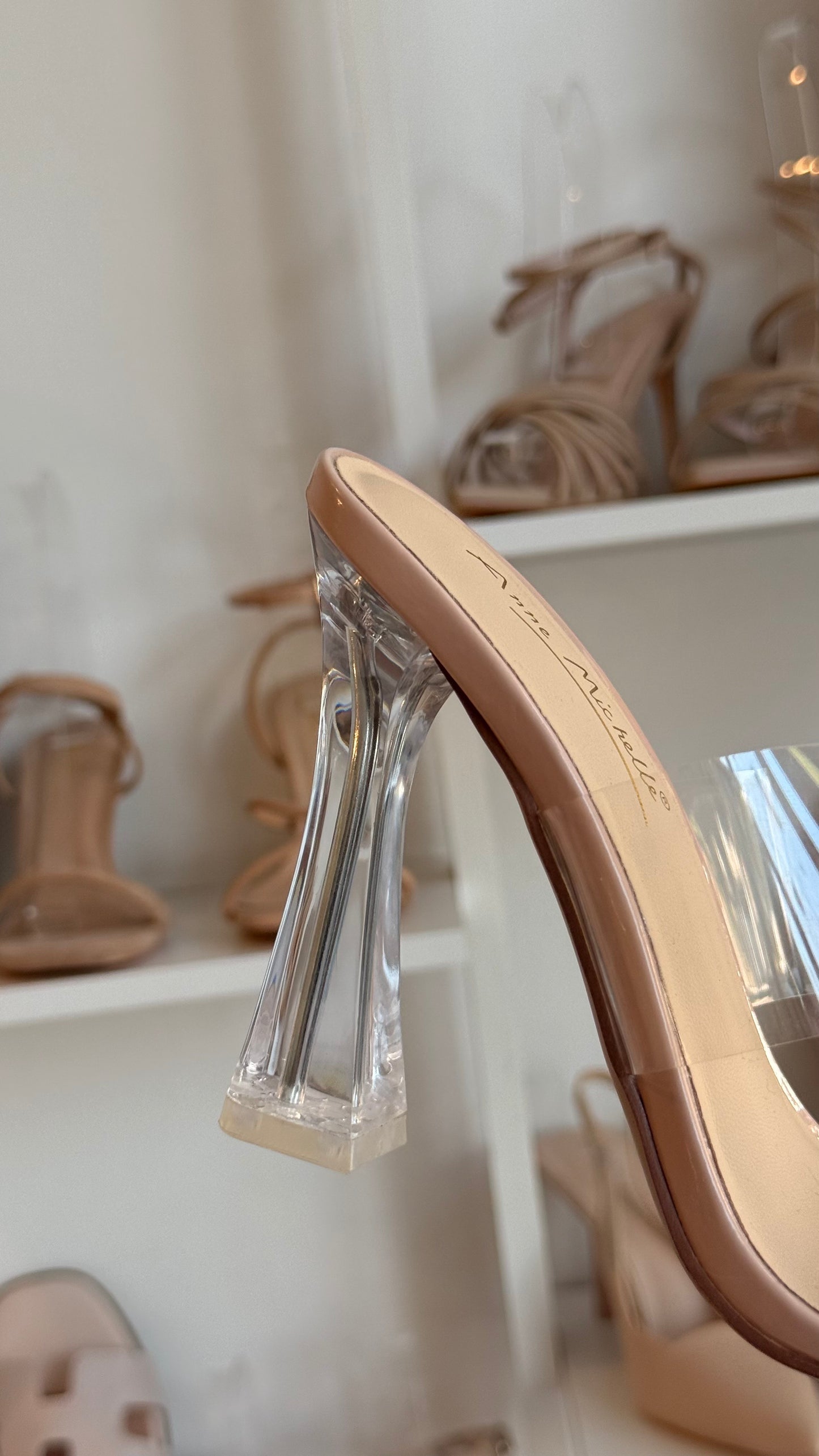 HEELS TRANSPARENTES TACON COPA