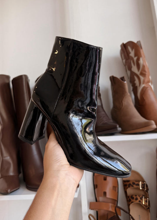 BOTINES CHAROL TOP MODA PUNTA CUADRADA