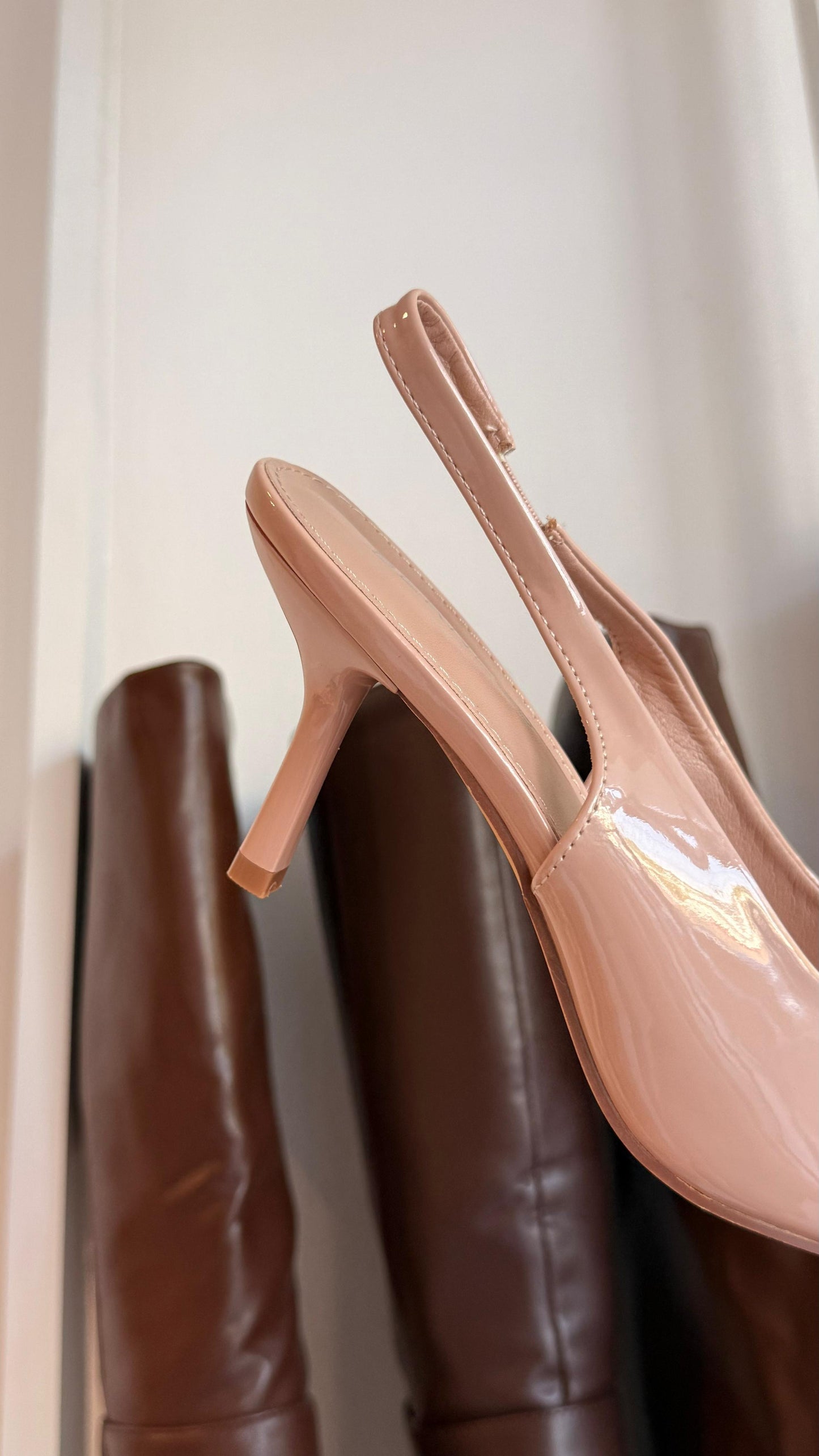PUMP HEELS NUDE DE MOÑITO CHAROL