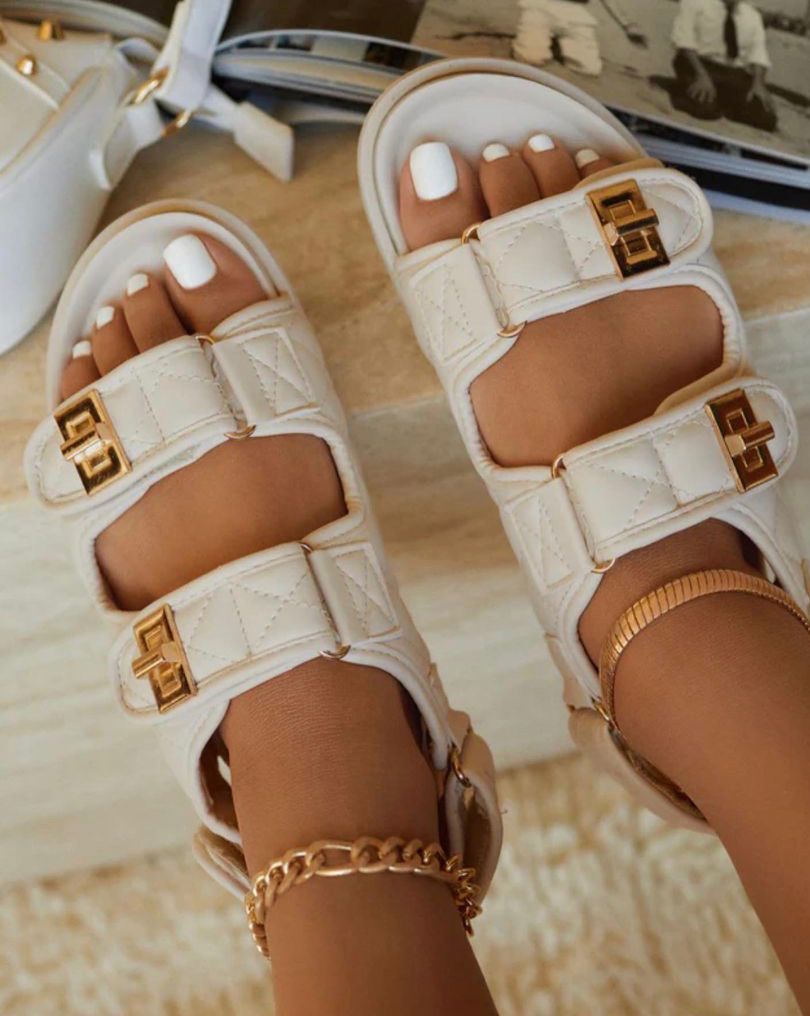 SANDALIAS