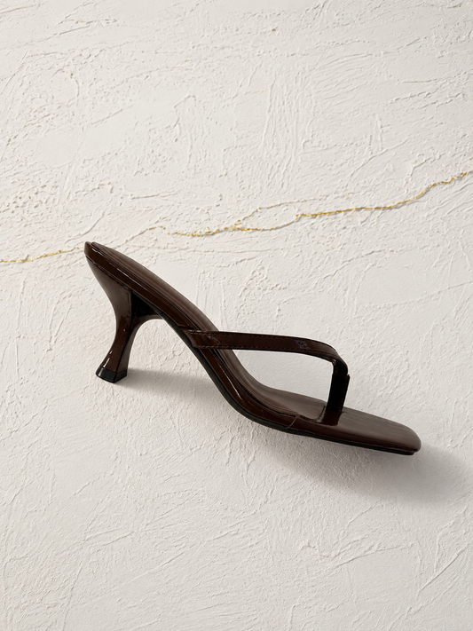 KITTEN THONG SANDALS CHOCOLATE