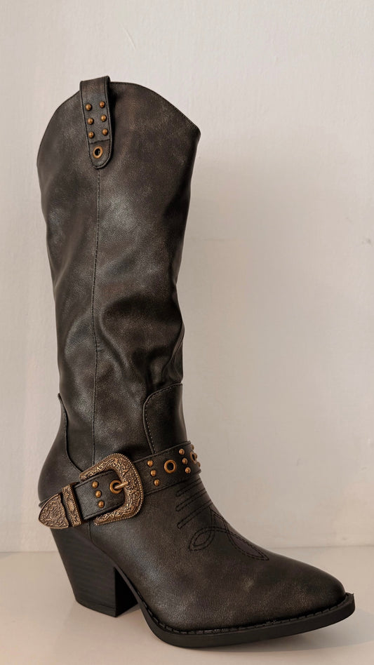 COWBOY BOOTS NEGRAS CON HEBILLA