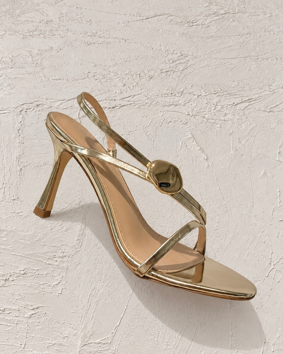 HEELS DORADO DETALLE DORADO