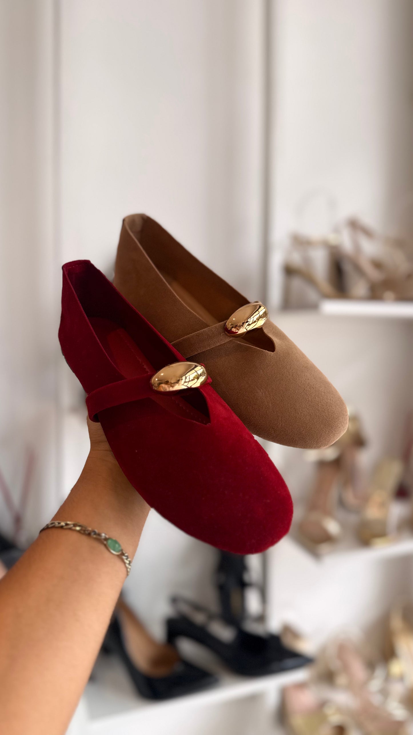 FLATS DETALLE DORADO BEIGE