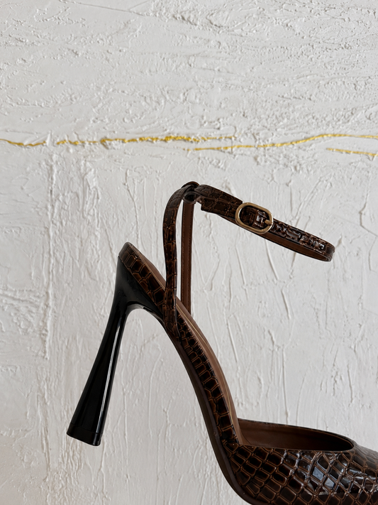 HEELS PUNTA PICO PULSERA CAFE CROCO