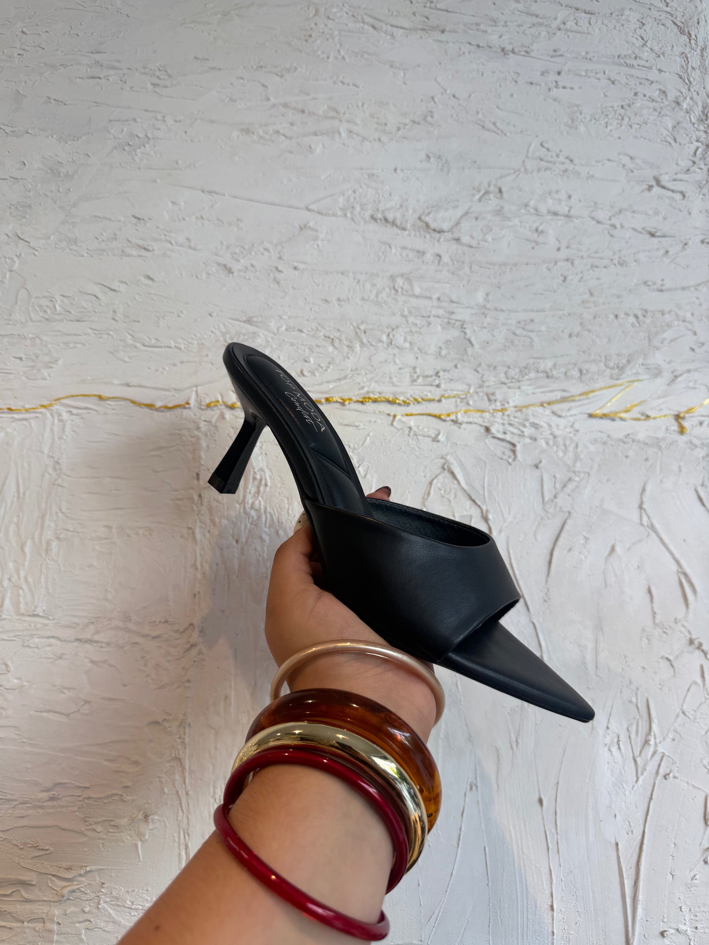 KITTEN HEELS NEGRO