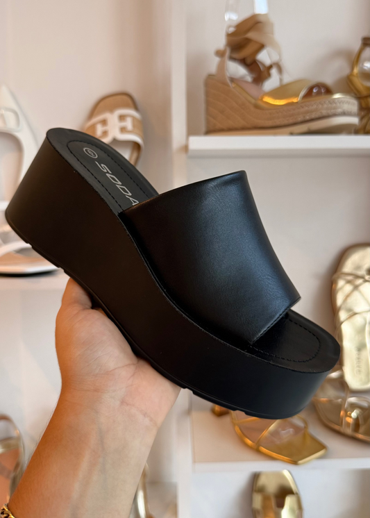 SANDALIAS CON PLATAFORMA SODA