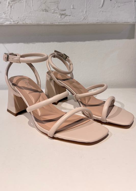 BLOCK HEELS NUDE PULSERA BERNESS