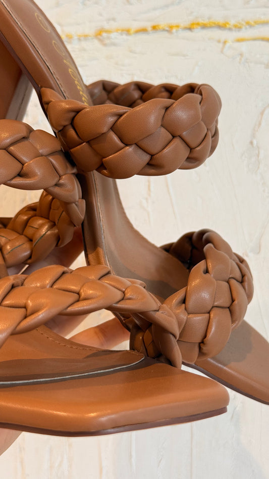 BLOCK HEELS TRENZADOS CAMELL