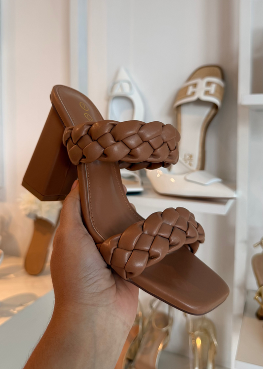 BLOCK HEELS TRENZADOS CAMELL