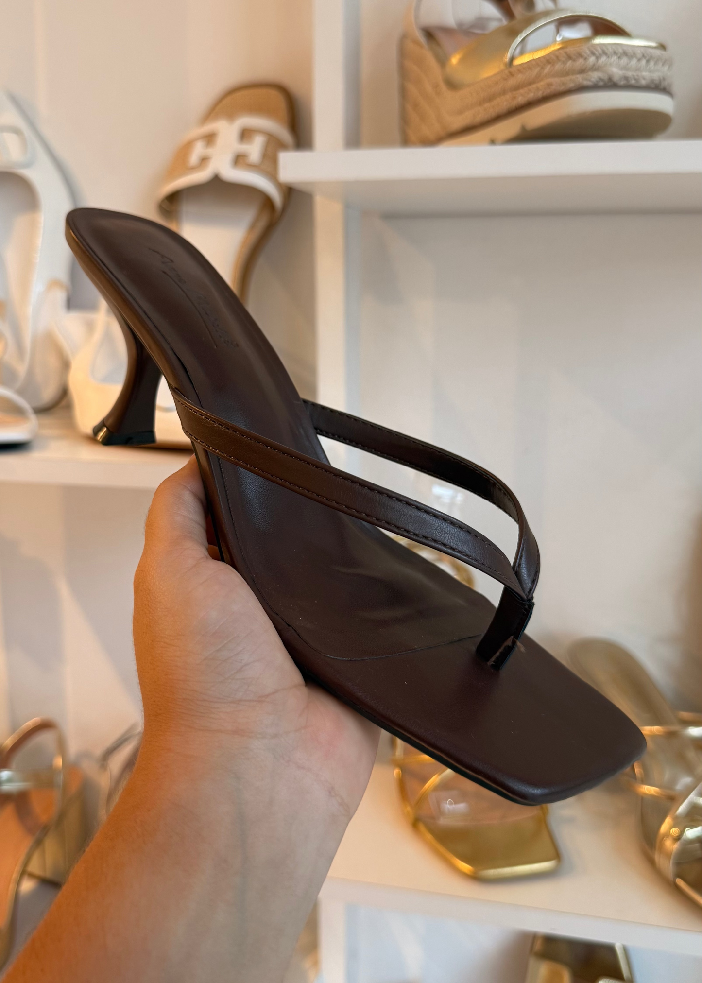 THONG SANDALS CHOCOLATE
