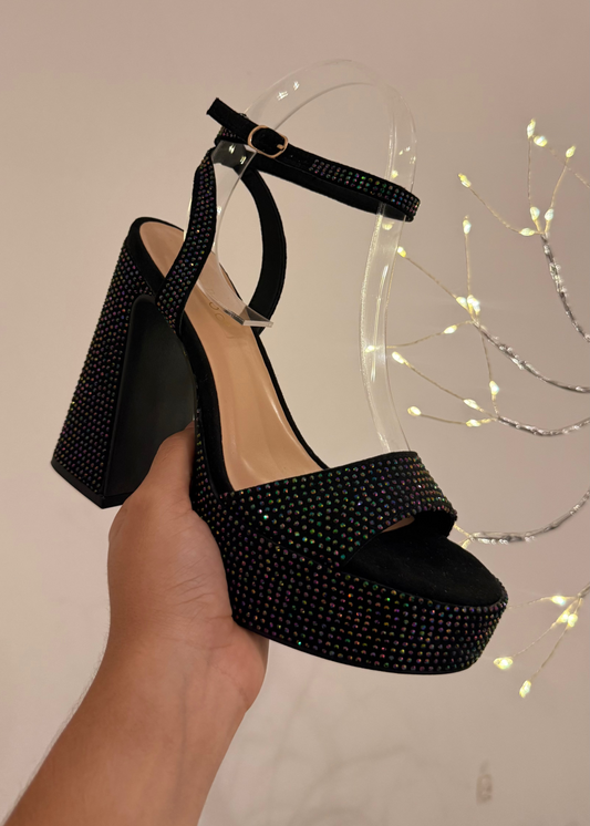 PLATAFORMAS NEGRAS CON BRILLITOS