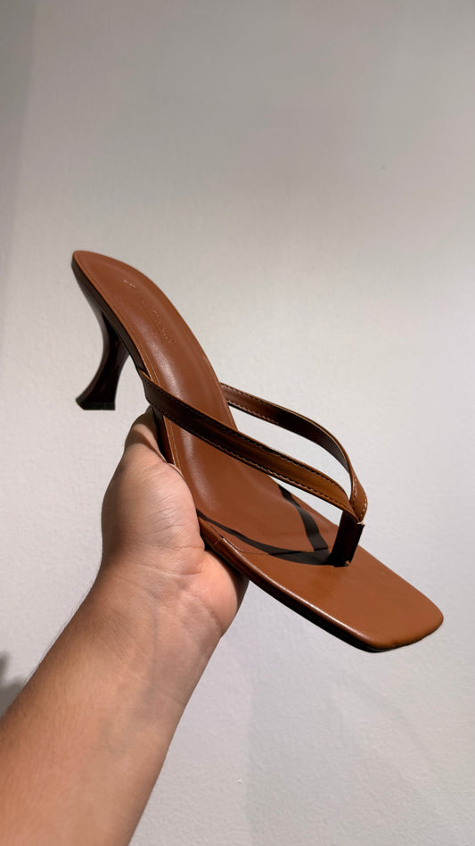 THONG SANDALS CAMEL