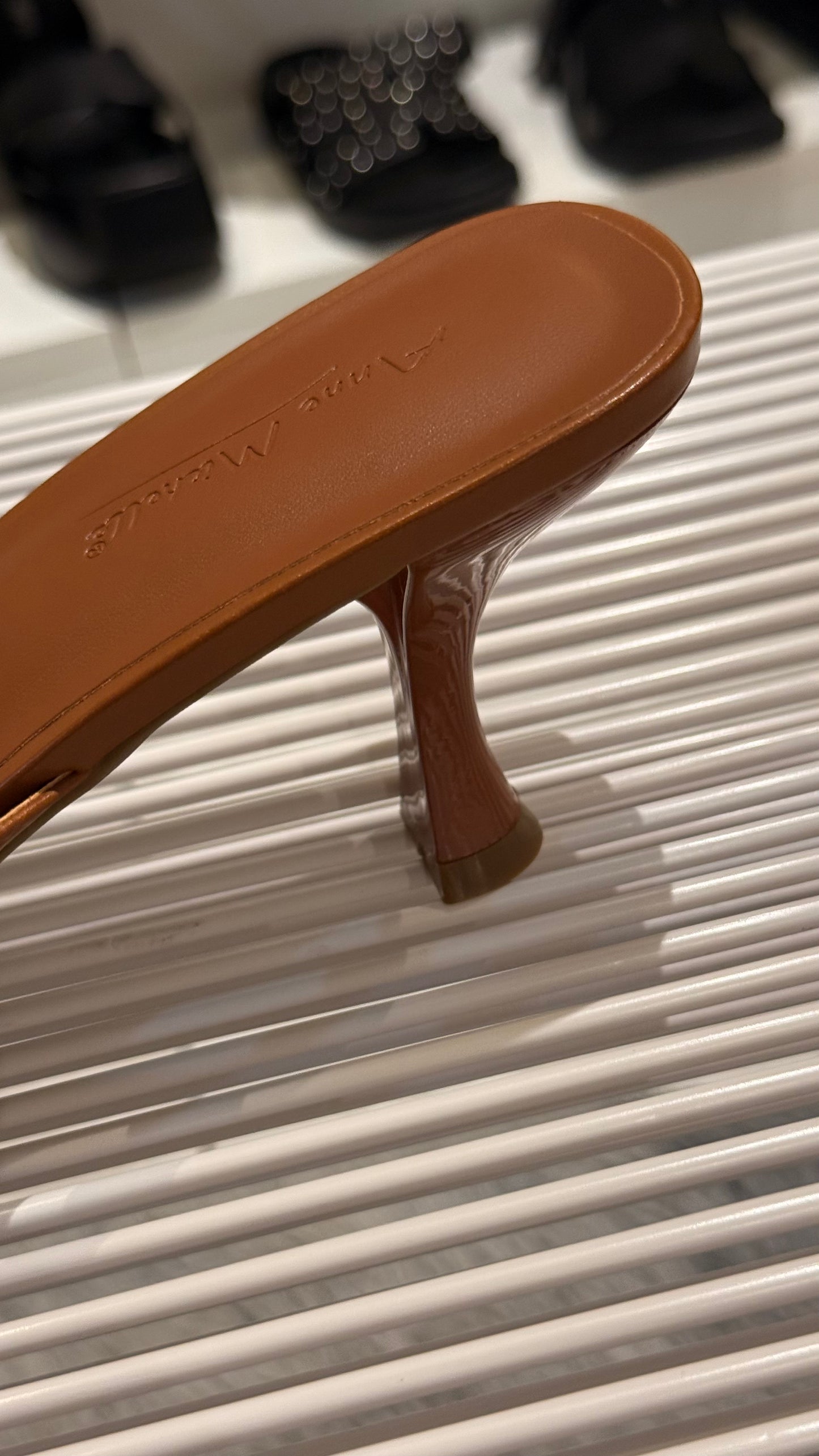 THONG SANDALS CAMEL