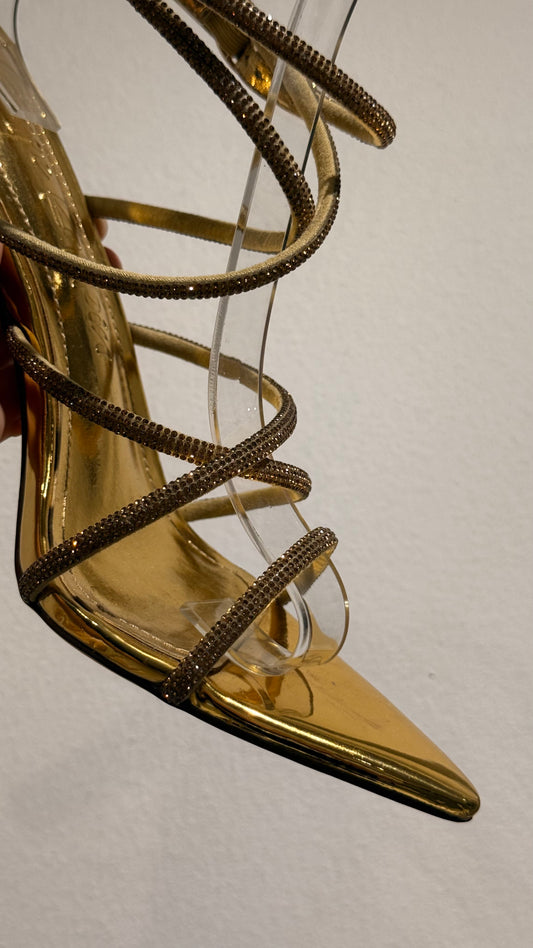 HEELS DORADOS PUNTA PICO CON BRILLITOS