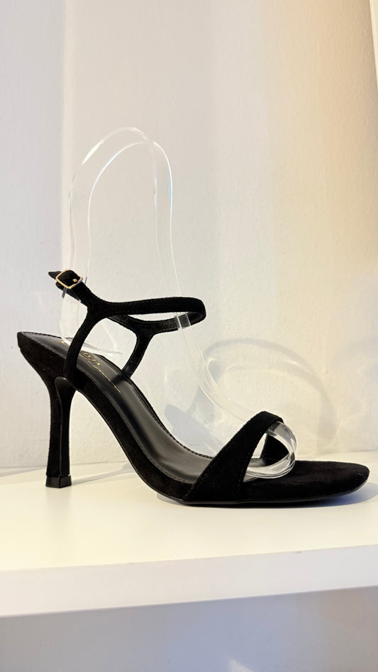 HEELS GAMUZA NEGROS
