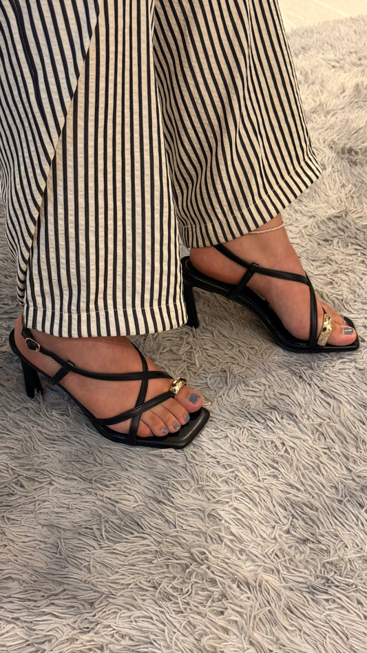 HEELS DE ANILLO NEGRO