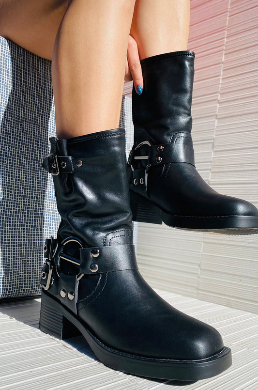 BIKER BOOTS NEGRAS CORTA