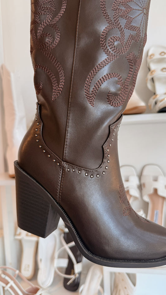 COWBOY BOOTS ESTOPEROLES CAFÉ