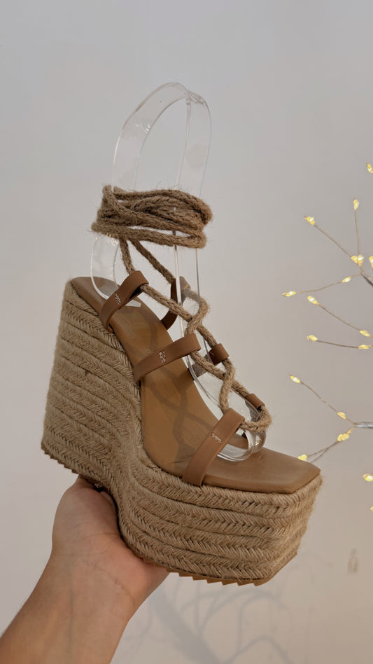ALPARGATA DE PLATAFORMA YUTE CON STRAPS GLENDI