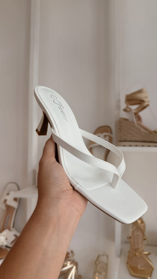 THONG SANDALS BLANCO