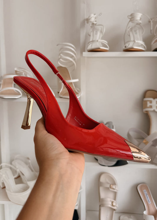 PUMP HEELS ROJOS CHAROL PUNTA Y TACÓN DORADOS