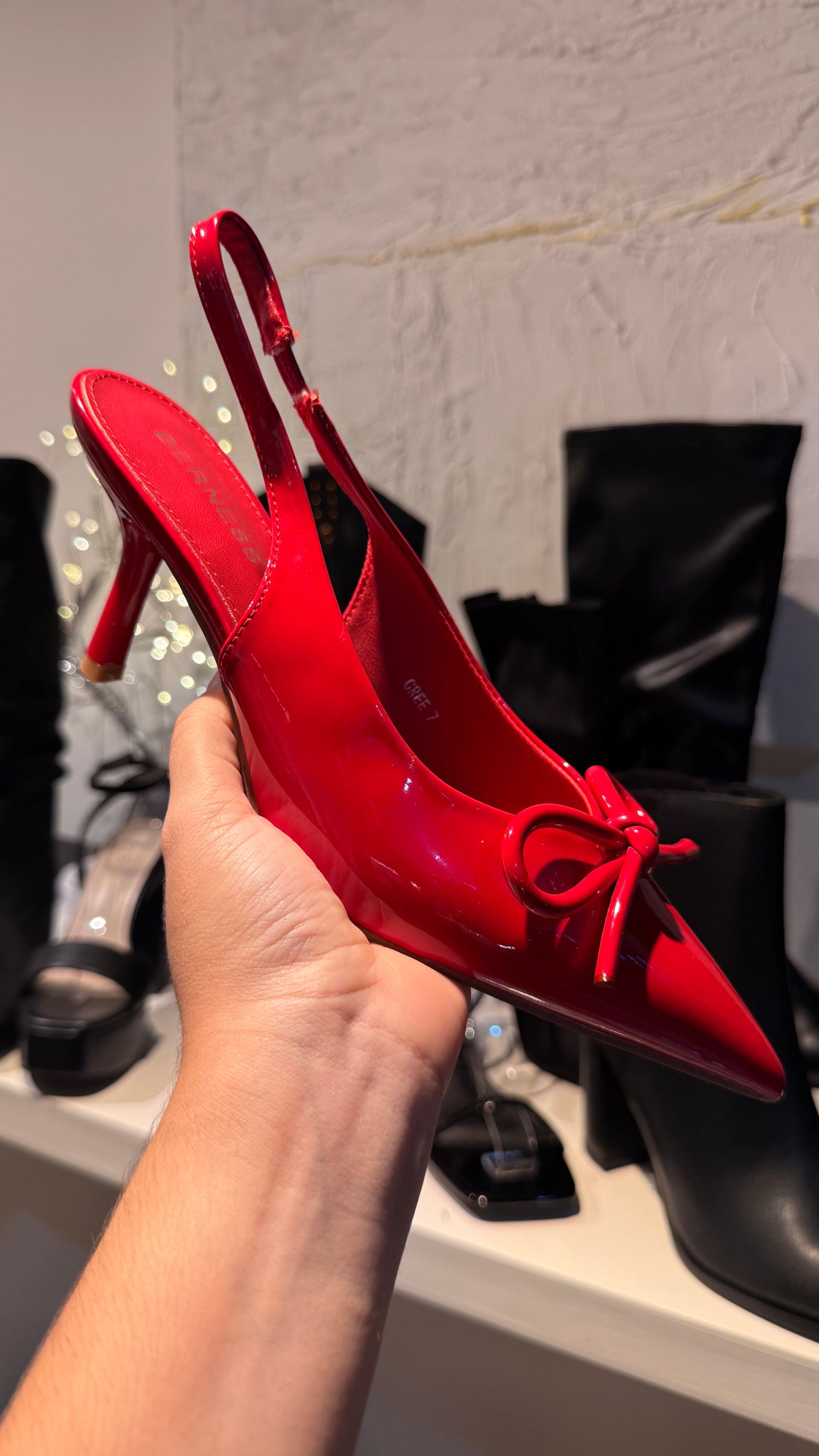 PUMP HEELS ROJOS DE MOÑITO CHAROL