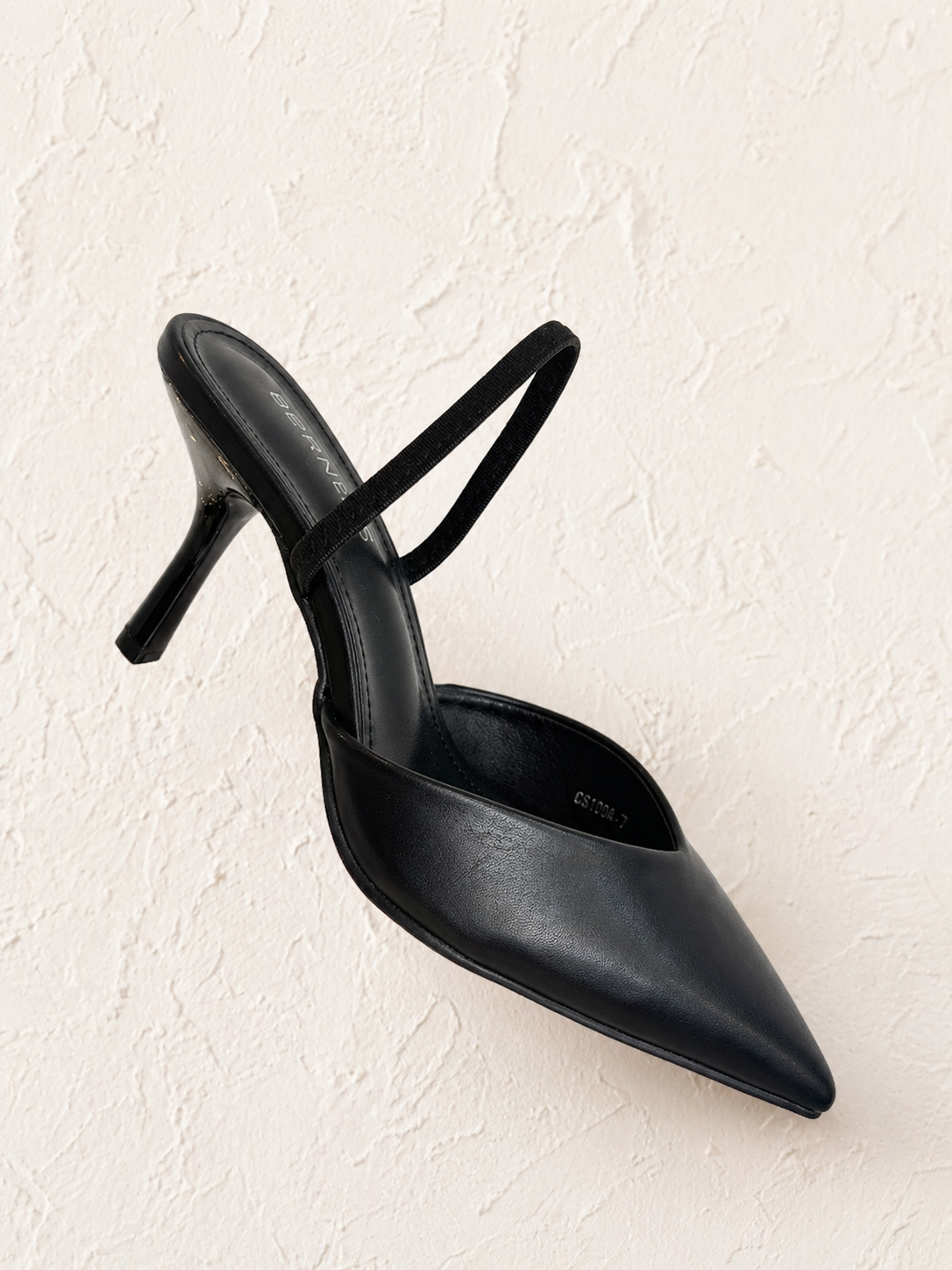 PUMP HEELS RESORTE NEGRO