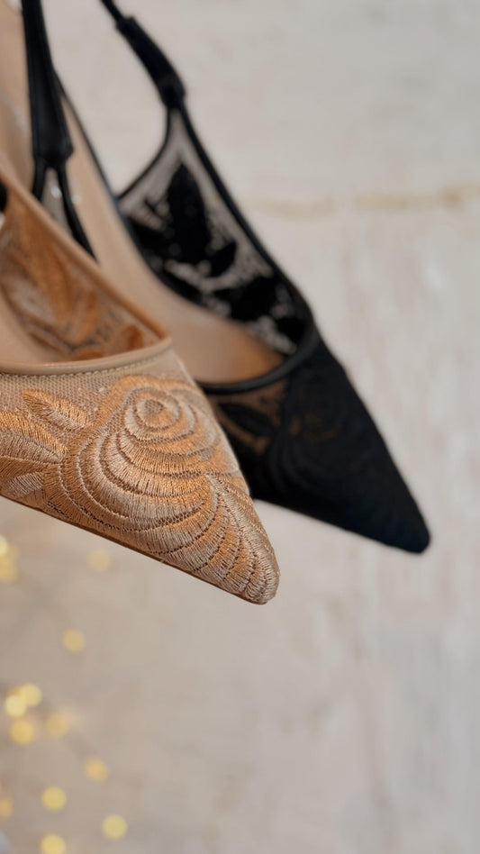 PUMP HEELS BORDADO FLORES NUDE