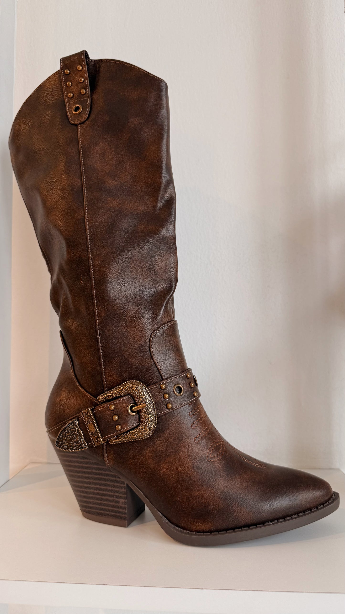 COWBOY BOOTS CON HEBILLA