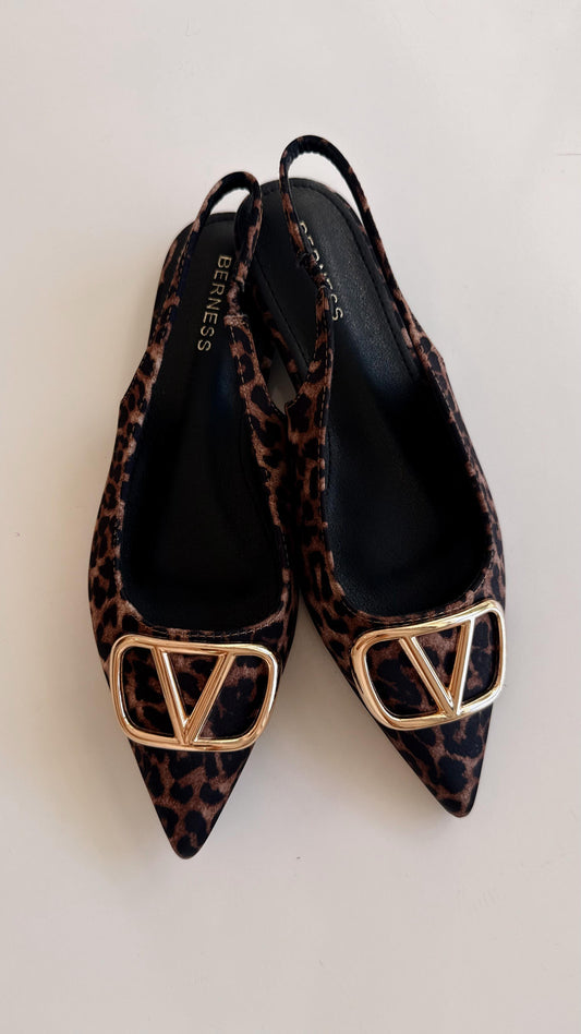 MULES V ANIMAL PRINT