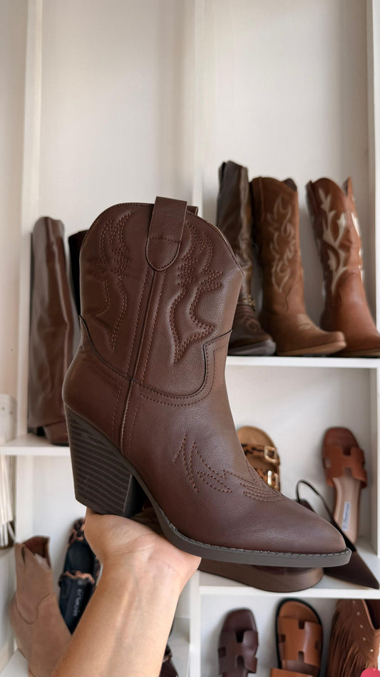 BOTINES COWBOY BORDADO FOREVER CAFE
