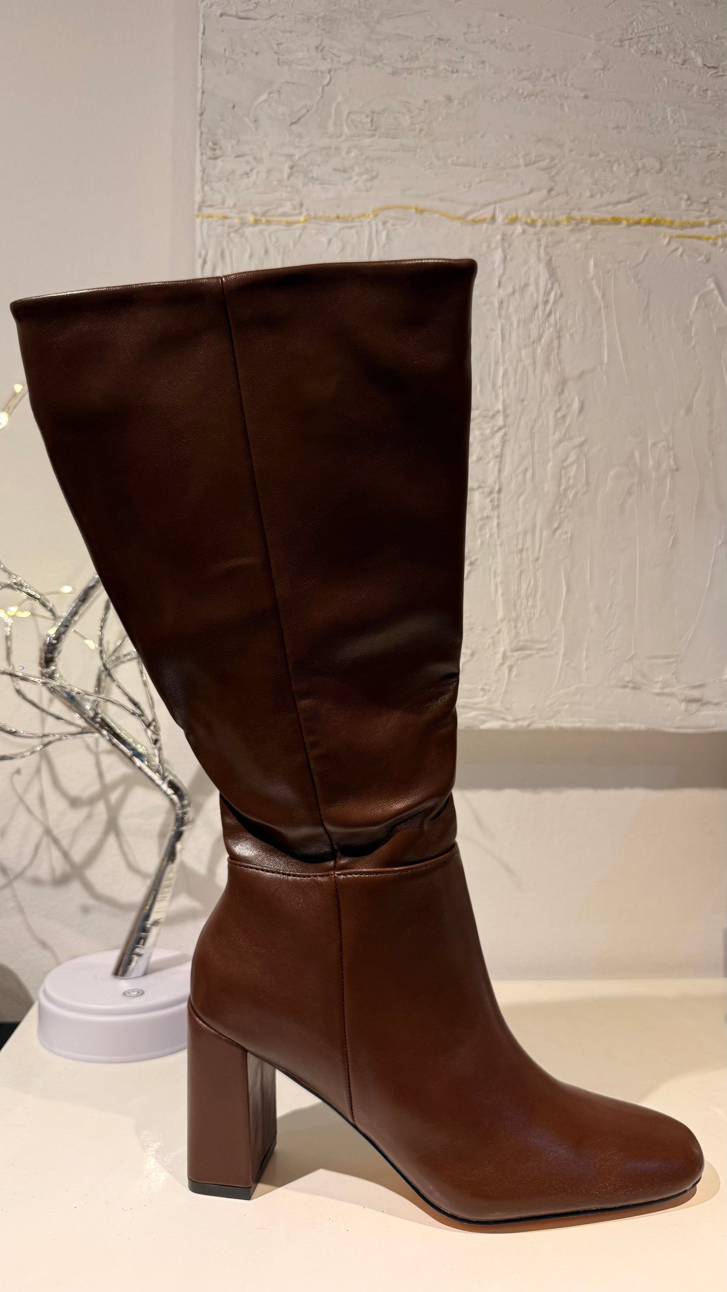 BOTAS TACÓN CUADRADO LILIANA