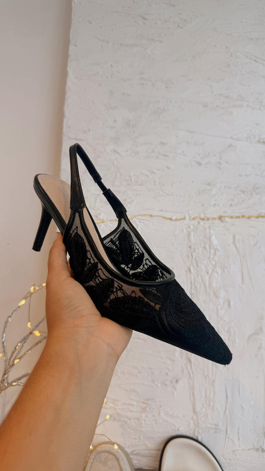 PUMP HEELS BORDADO FLORES NEGRO