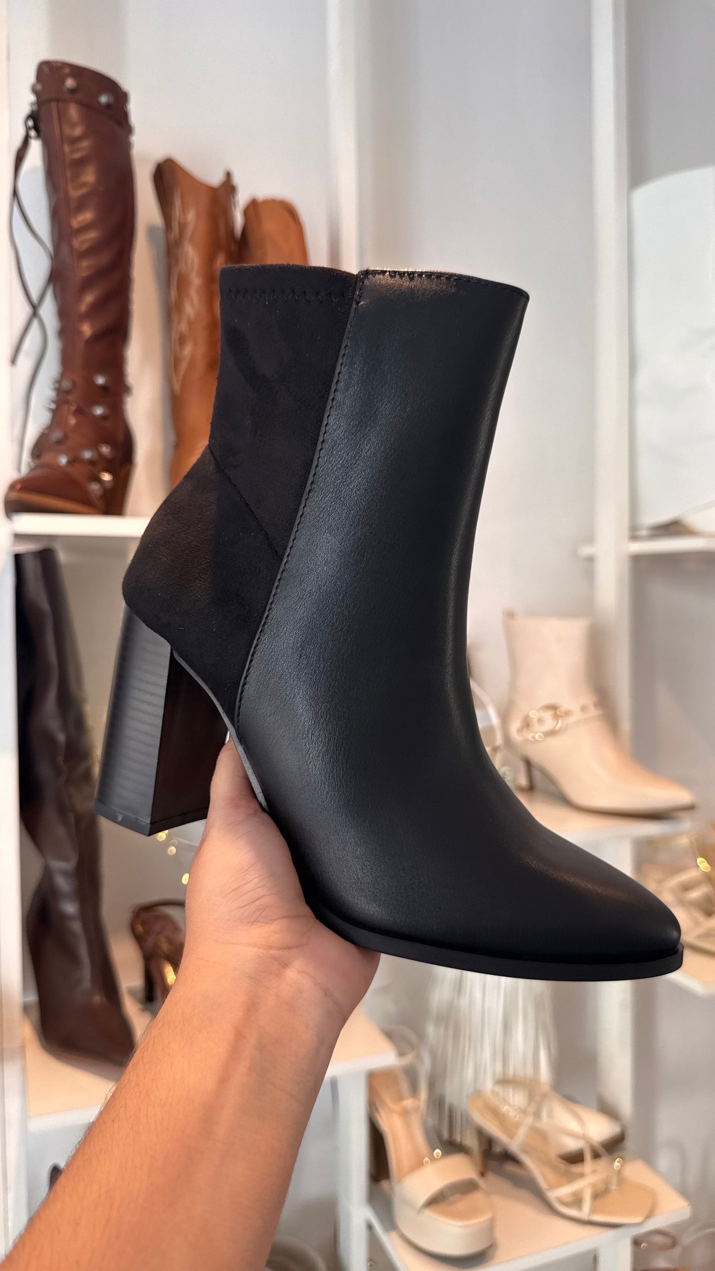 BOTINES SODA MITAD GAMUZA