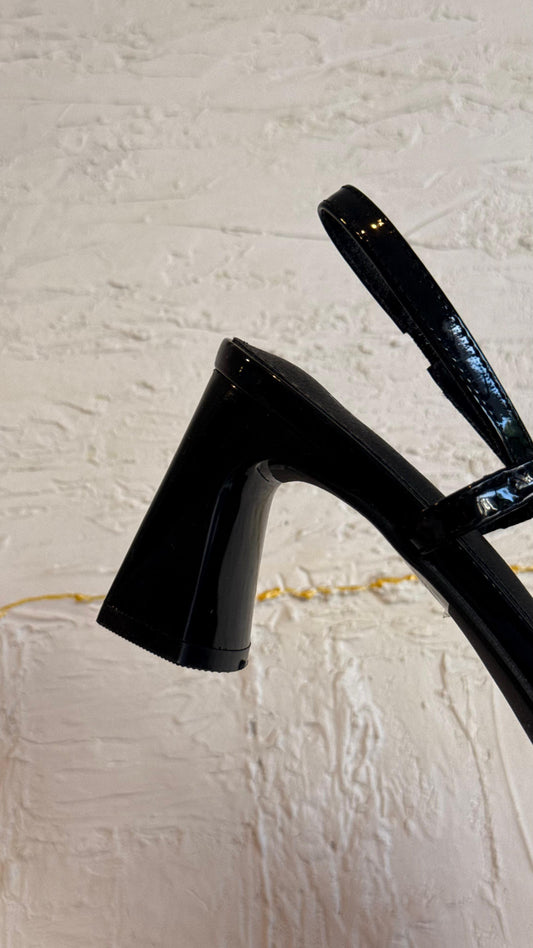 BLOCK HEELS MOÑITO NEGRO